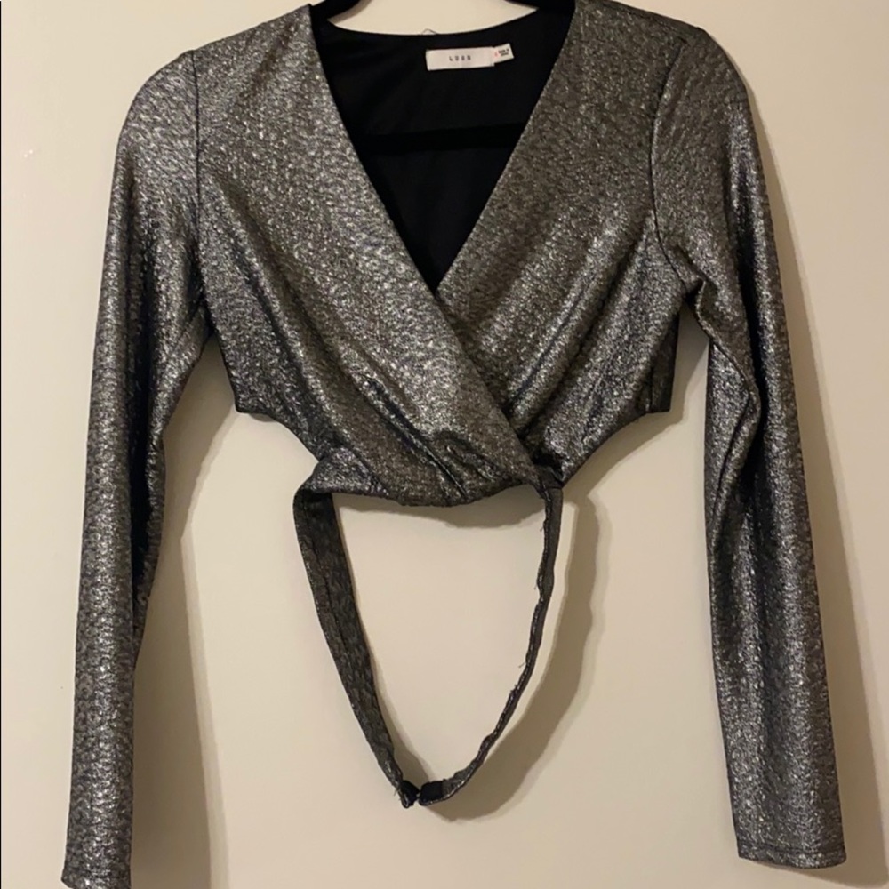 Silver long sleeve crop top